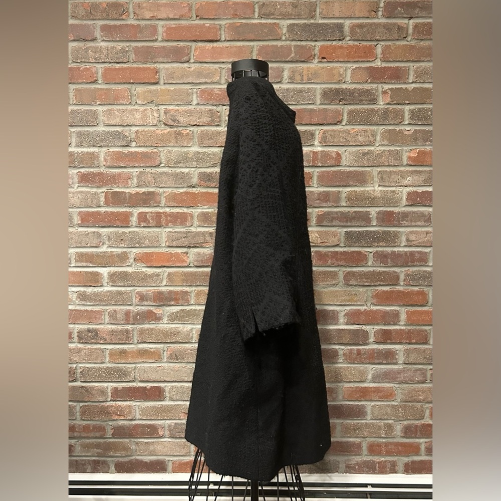 Eileen Fisher Black 100% Wool Lightweight Coat With 100% Silk Lining - Picture 4 of 8